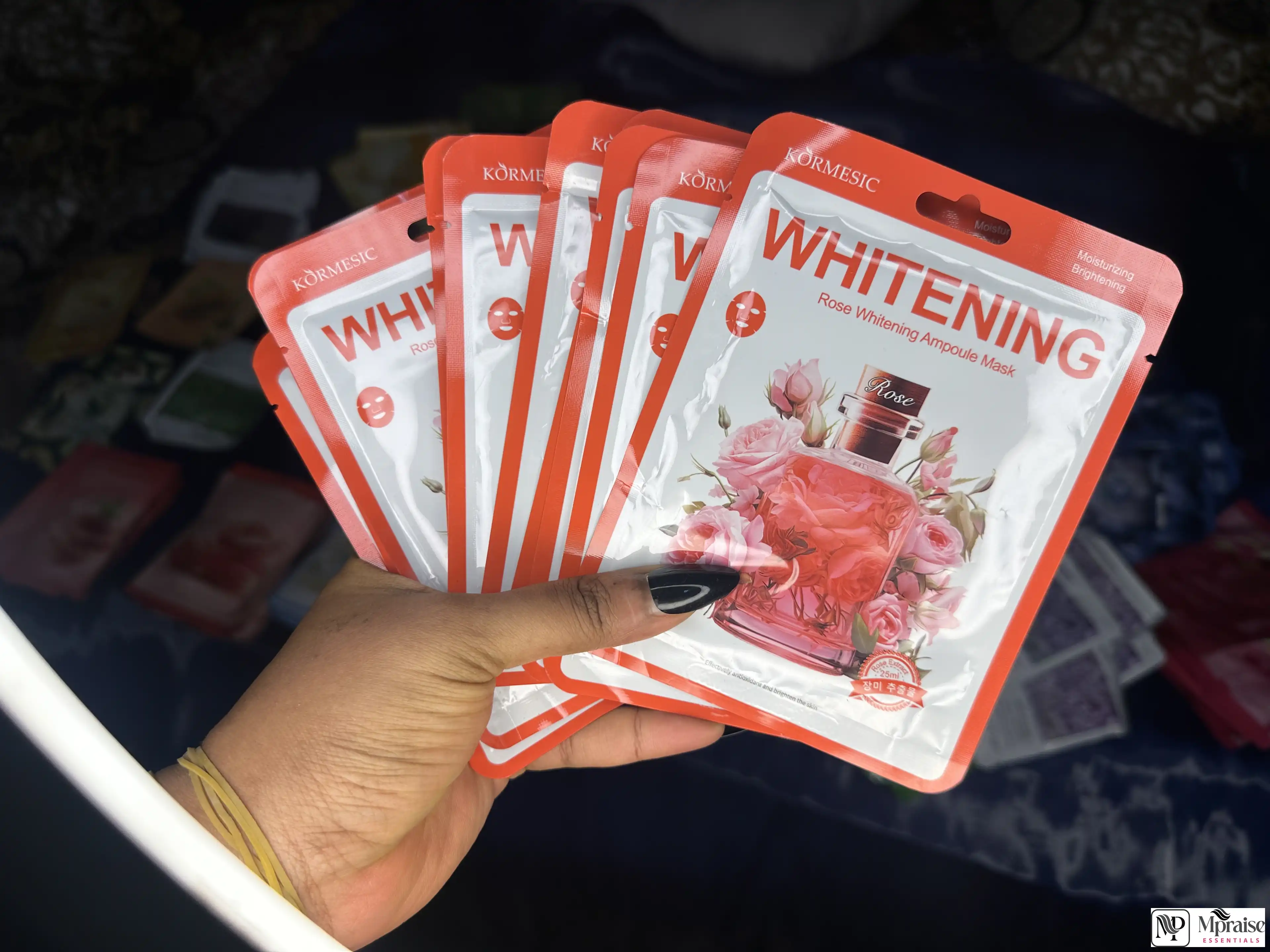 Moisturizing and hydrating face sheet