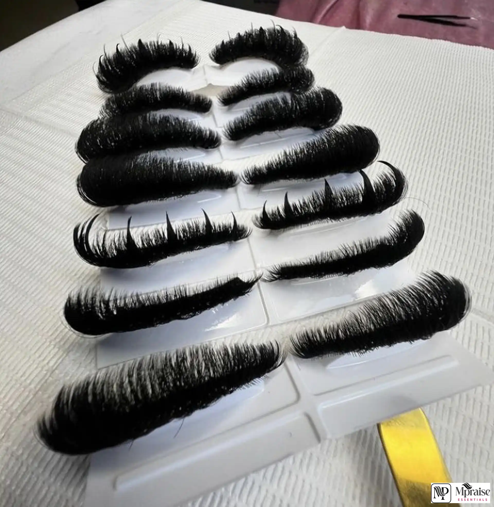 Handmade lash extensions