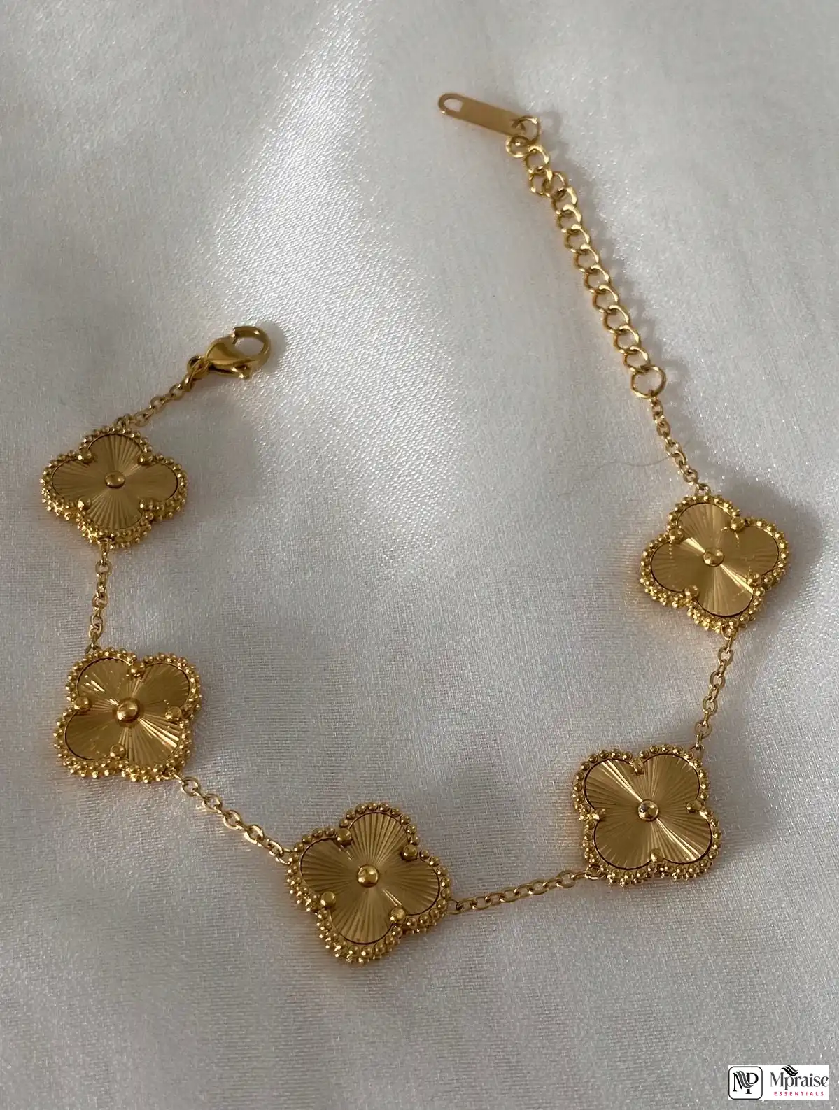 Luxury Van Cleef Clover Bracelet