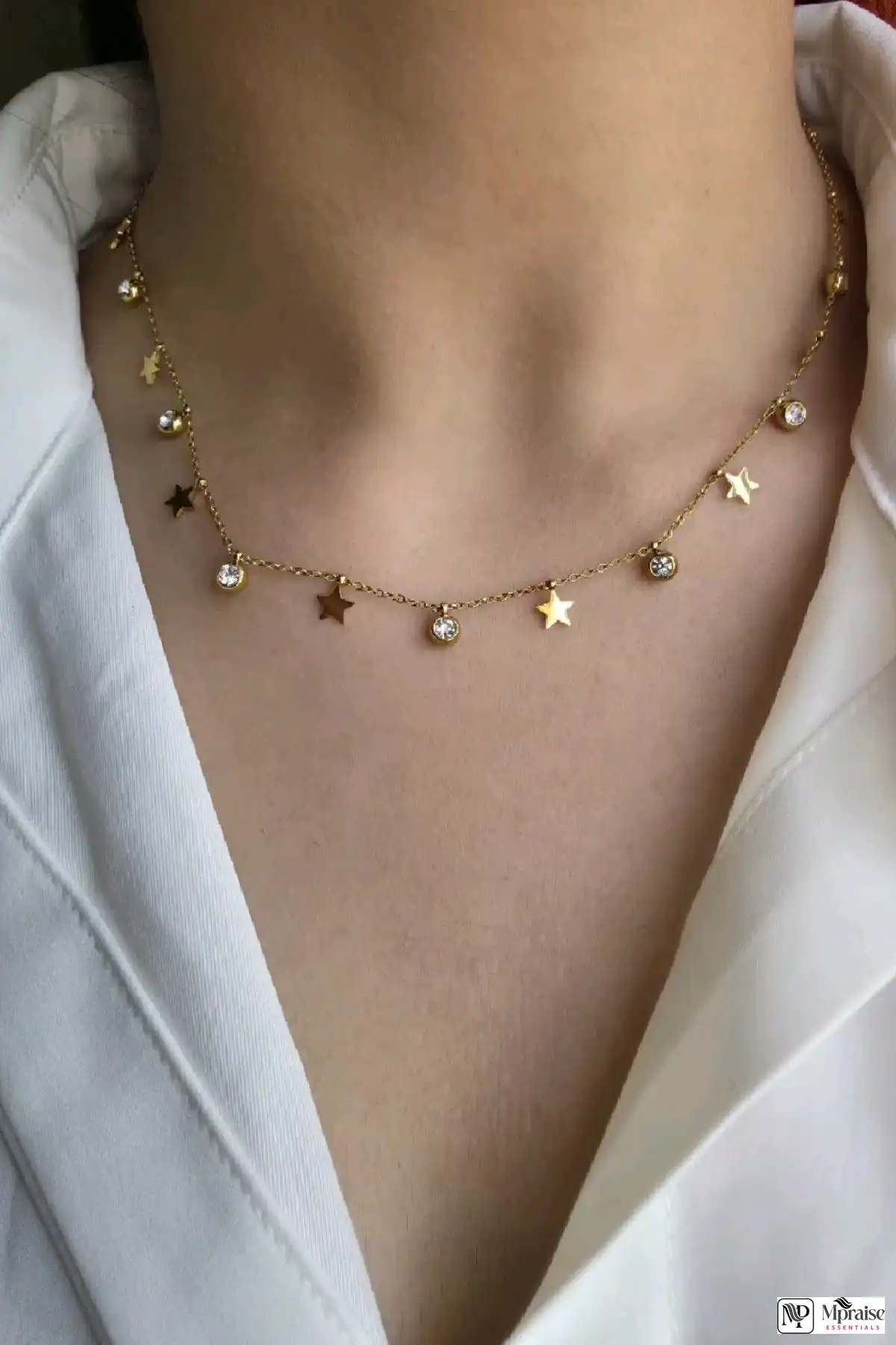 2in1 hand and necklace