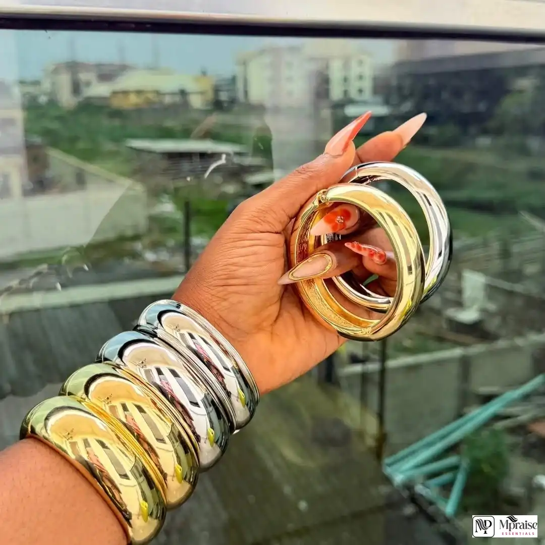 Oval shaped Chunky bangles