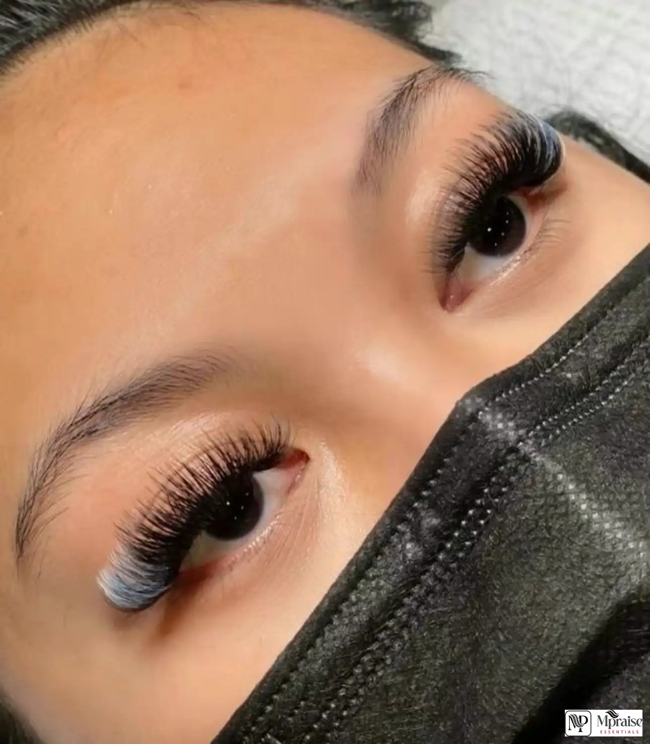 Pop colored strip lashes